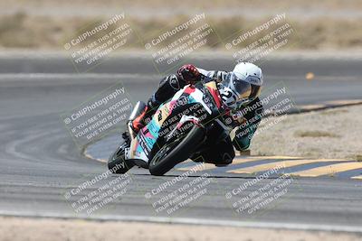 media/Apr-20-2025-CVMA (Sun) [[39090e8767]]/Race 11-500-350 Supersport (Holeshot)/